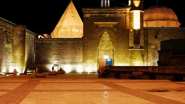 Kayseri'de Miraç Kandili programı: Sohbeti İl Müftüsü Ayvaz yapacak