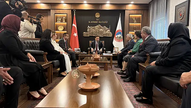 Kayseri'de muhtarlar haftası kutlandı! Muhtarlık yasası çağrısı yapıldı