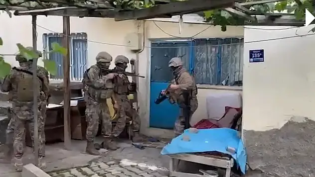 Kayseri'de narkotik operasyonu: 130 polis, 3 aylık takip, 11 gözaltı