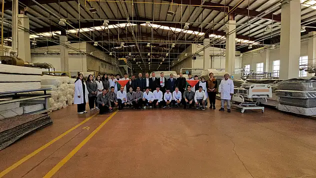 Kayseri'de öğrenciler Gazze için yatak üretti