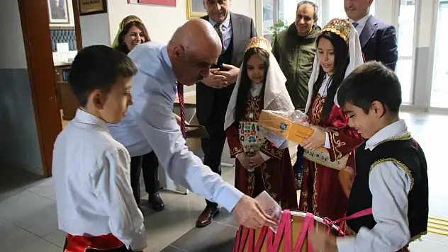 Kayseri'de öğrenciler Ramazan'ın neşesi oldu!