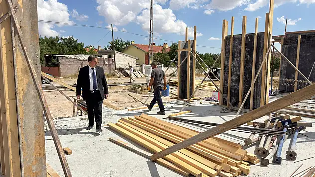 Kayseri'de okul ve çok amaçlı bina inşaatı sürüyor