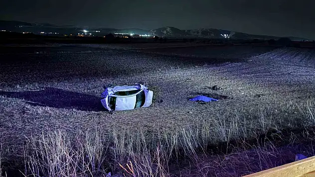 Kayseri'de otomobil şarampole yuvarlandı: 1 kişi hayatını kaybetti 4 kişi yaralandı!