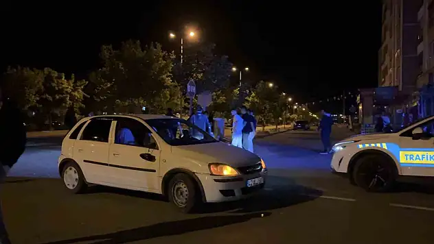 Kayseri'de otomobille motosiklet çarpıştı: Ağır yaralı var!