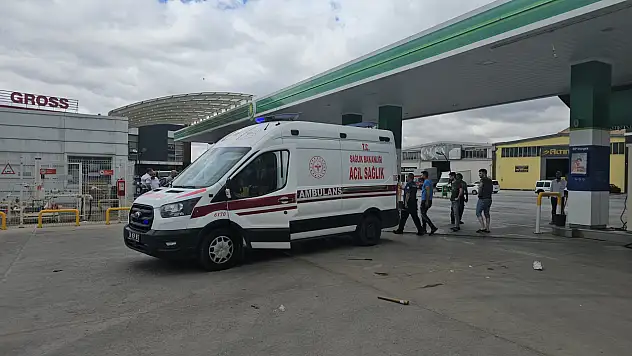 Kayseri'de iki grup birbirine girdi: Tüfek, bıçak, pala ve sopalar havada uçuştu!