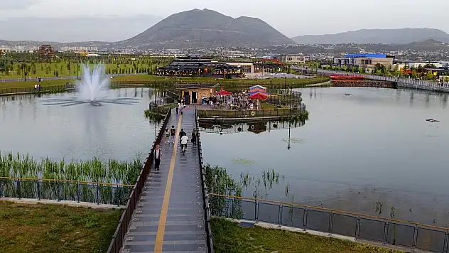 Kayseri'de yıldızların altında belgesel buluşması