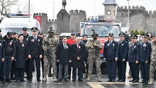 Kayseri'de Polis Haftası'nda dikkat çeken buluşma! Zirve isimler bir araya geldi