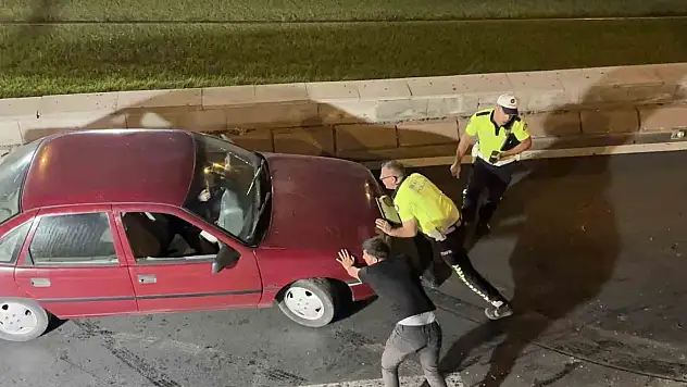 Kayseri'de Polis ekiplerinden trafiği rahatlatan müdahale