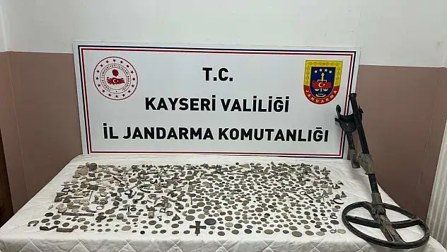 Kayseri'de Roma ve Bizans dönemine ait 878 eser ele geçirildi!