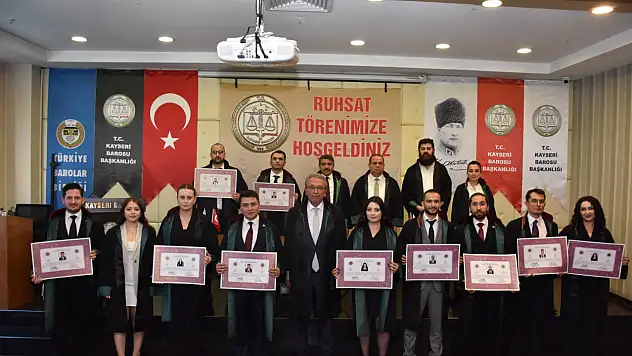 Kayseri'de ruhsat sevinci: Mesleklerine resmen başladılar!