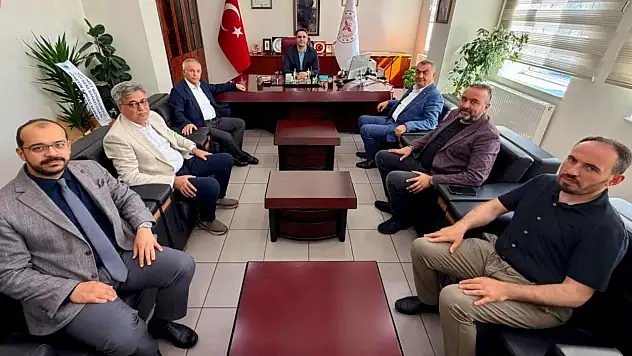 Kayseri'de sağlık ve sanayi iş birliği için bir araya gelindi