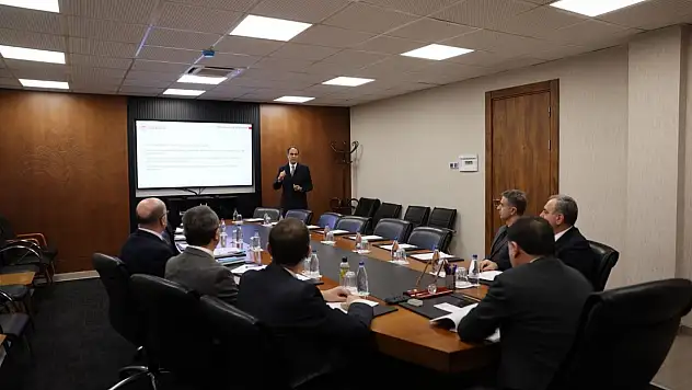 Kayseri'de sağlık yatırımları değerlendirildi