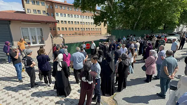 Kayseri'de sınav heyecanının ikinci oturumu başladı