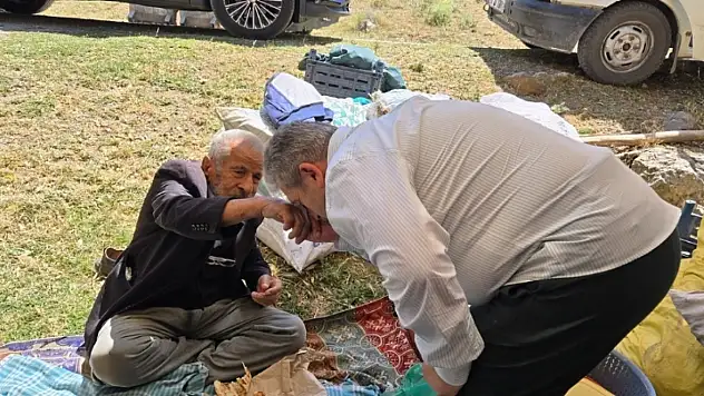 Kayseri'de siyaset, yayla ve halk aynı karede! Yahyalı'da yayla şenliği coşkusu