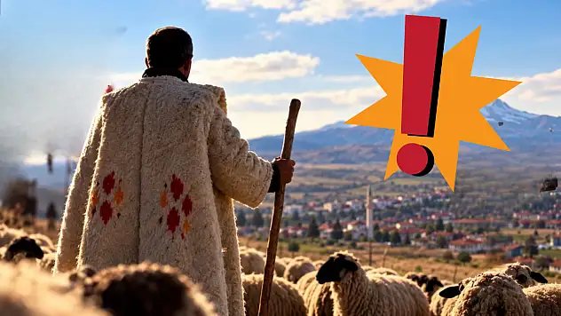 Kayseri'de siyasette alışılmadık çıkış! Elinde değnek, sırtında kepenek...