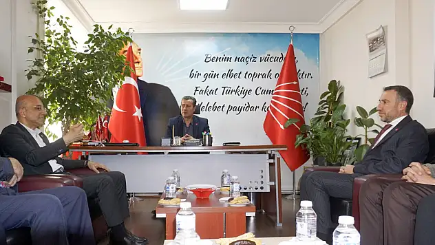 Kayseri'de siyasi dayanışma: Saadet ve CHP'den ortak mesajlar