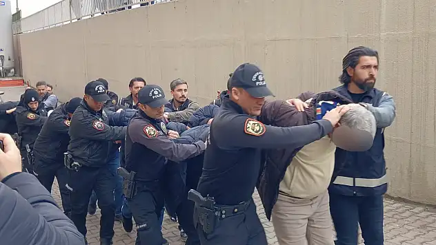 Kayseri'de suç örgütlerine şafak baskını: 9 şüpheli adliyeye sevk edildi