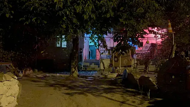 Kayseri'de tartıştığı erkek arkadaşını bıçakladı!