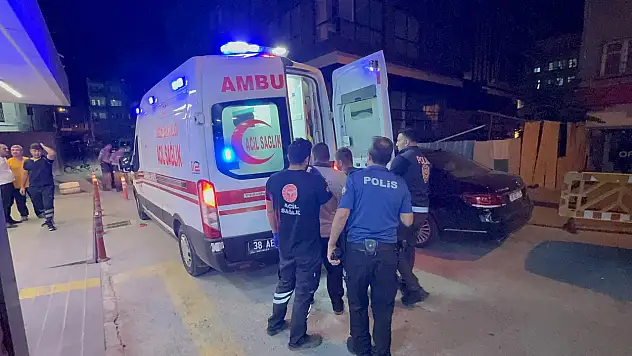 Kayseri'de taşlar yumruklar havada uçuştu: Kavgada 1 kişi yaralandı!