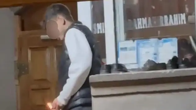 Kayseri'de teravih namazında camiye torpil atan çocuk yakalandı
