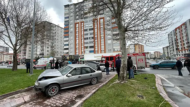 Kayseri'de trafik kazası: 3 yaralı