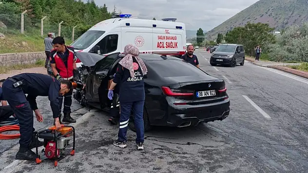 Kayseri'de trafik kazası: Ölü ve yaralılar var!