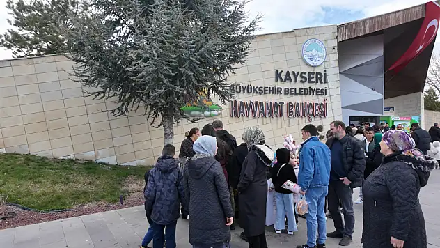 Kayseri'de ücretsiz oldu, hayvanat bahçesi dolup taştı