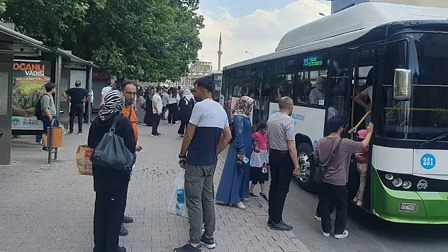 Kayseri'de ulaşım kartları için tek günlük nokta açıldı: Başvurular 16.00'da sona eriyor!