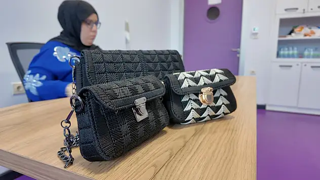 Kayseri'de umuda dokunan merkez: Görmeyen gözler üretiyor, vazgeçmeyen yürekler kazanıyor