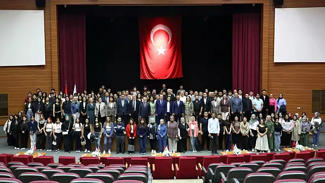 Kayseri'de üniversiteye başlayanlara ilk günden sürpriz!