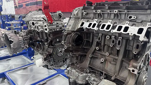 Kayseri'de ünlü firmadan eğitime otomotiv laboratuvarı desteği