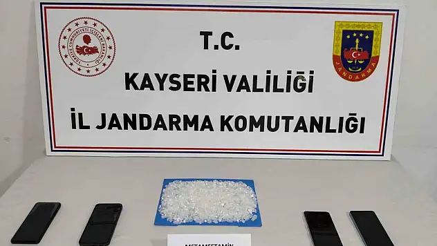Kayseri'de zehir tacirlerine operasyonu: 4 gözaltı