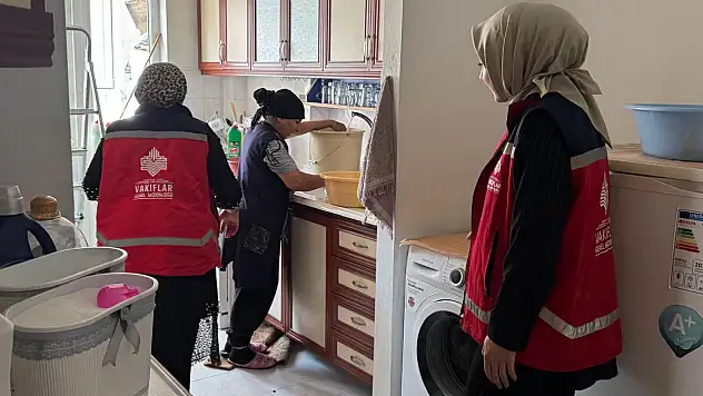 Kayseri'de yaşlı ve ihtiyaç sahibi vatandaşların evlerinde temizlik yapıldı