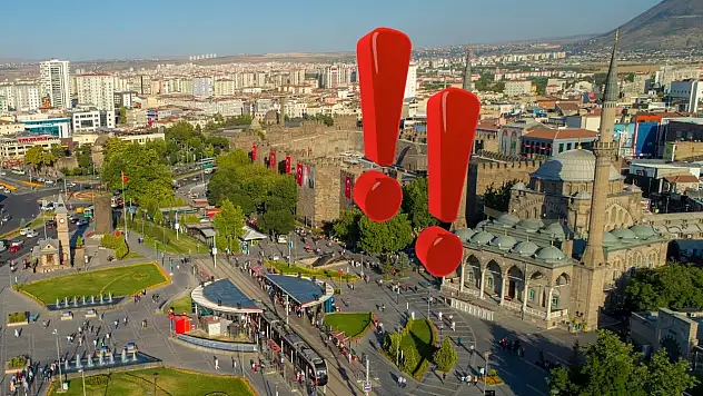 Kayseri'de yeni başkan geldi, tüm tabelalar değişti!