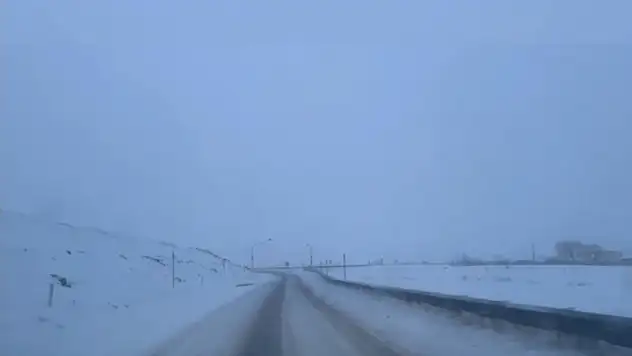 Kayseri'de yoğun kar ulaşımı durdurdu: Yol kapandı!