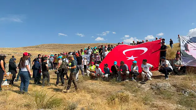 Kayseri'de yüzlerce kişi Avla Kanyonu'nu Keşfettikten sonra eğlence dolu bir akşam geçirdi