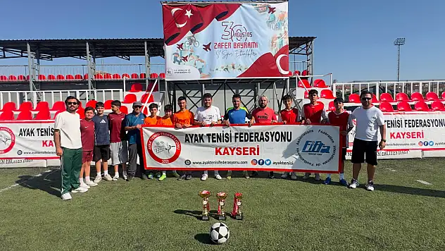 Kayseri'de Zafer Kupası'nda şampiyonluk heyecanı! Kupalar sahiplerini buldu