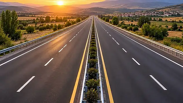 Kayseri'deki 8 mahalleyi ilgilendiriyor! Ulaşımı rahatlatacak yatırımda imzalar atıldı