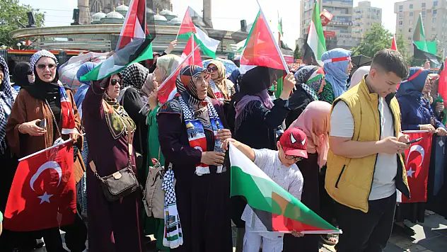 Kayseri'den 10 aktivist Mısır'a gitmek için yola çıktı!