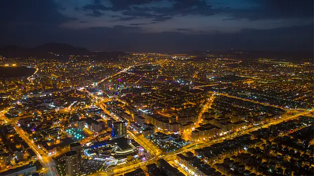 Kayseri'den 15 Eylül'de öne çıkan gelişmeler:  Orman, Kayserispor, Göç, Pastırma, Anaokulu, Destek ve Operasyon...