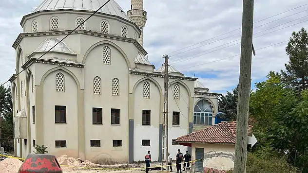 Kayseri'den Amasya'ya gitti: Cami kubbesinden düşüp hayatını kaybetti!