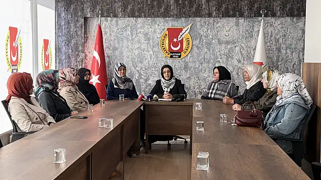 Kayseri'den Azerbaycan'a başörtüsü çağrısı! 28 Şubat'a dikkat çekildi