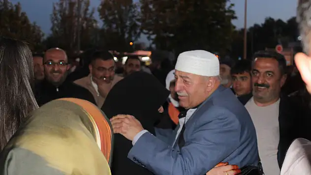 Kayseri'den ilk hac kafileleri uğurlandı
