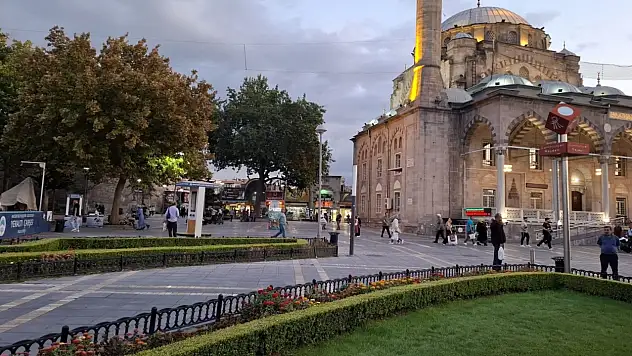 Kayseri'den kısa kısa: 2,1 milyarlık vurgun, Eylem, Hulusi Akar, Dragon Festivali, Spor haberleri…