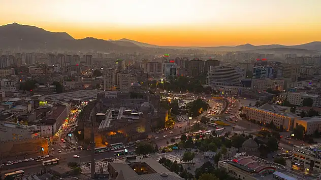 Kayseri'den kısa kısa: Fehmi Lüp, Zirai don, Asgari ücret, Yeni hastane, Kayserispor..