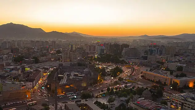 Kayseri'den Kısa Kısa: Operasyon, Mahmut Arıkan, Kar Yağışı, Ünlü Otobüs Firması, Kayserispor…