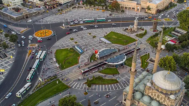 Kayseri'den kısa kısa: Trafik kazası, Aşkın Genç, Develi, Çamurlu su…