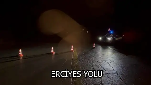 Kayseri-Erciyes yolu trafiğe kapandı