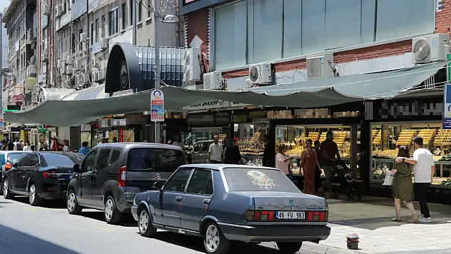 Kayseri esnafı sıcak havaya çözüm buldu
