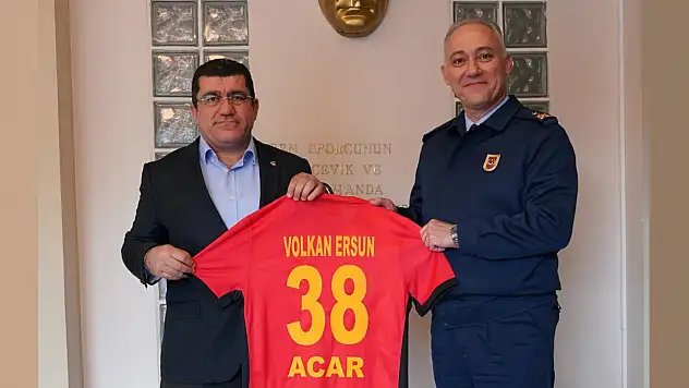 Kayseri Garnizon Komutanı'ndan Kayserispor'a ziyaret!